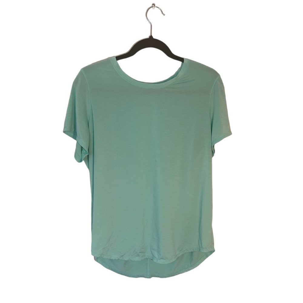 Kirkland Size L Teal  Active Tee.  324